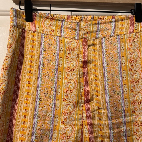 Dress Forum Paisley Silky Pants - Picture 10 of 10